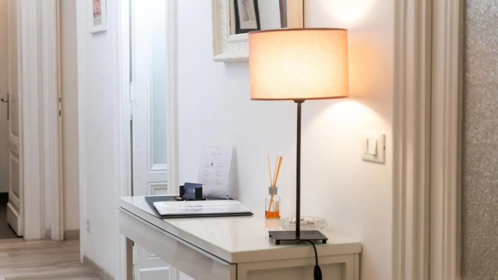 C&Y Apartments - Roma Vaticano St Peter - Luxe Penthouse Flat Italy